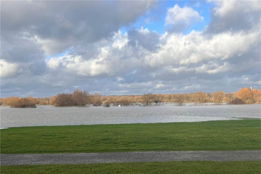 Lippe-Hochwasser in Lünen am Segelflugplatz