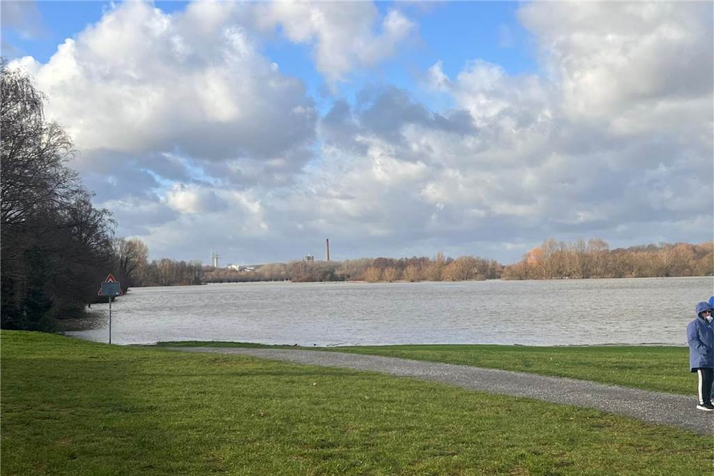 Lippe-Hochwasser in Lünen am Segelflugplatz