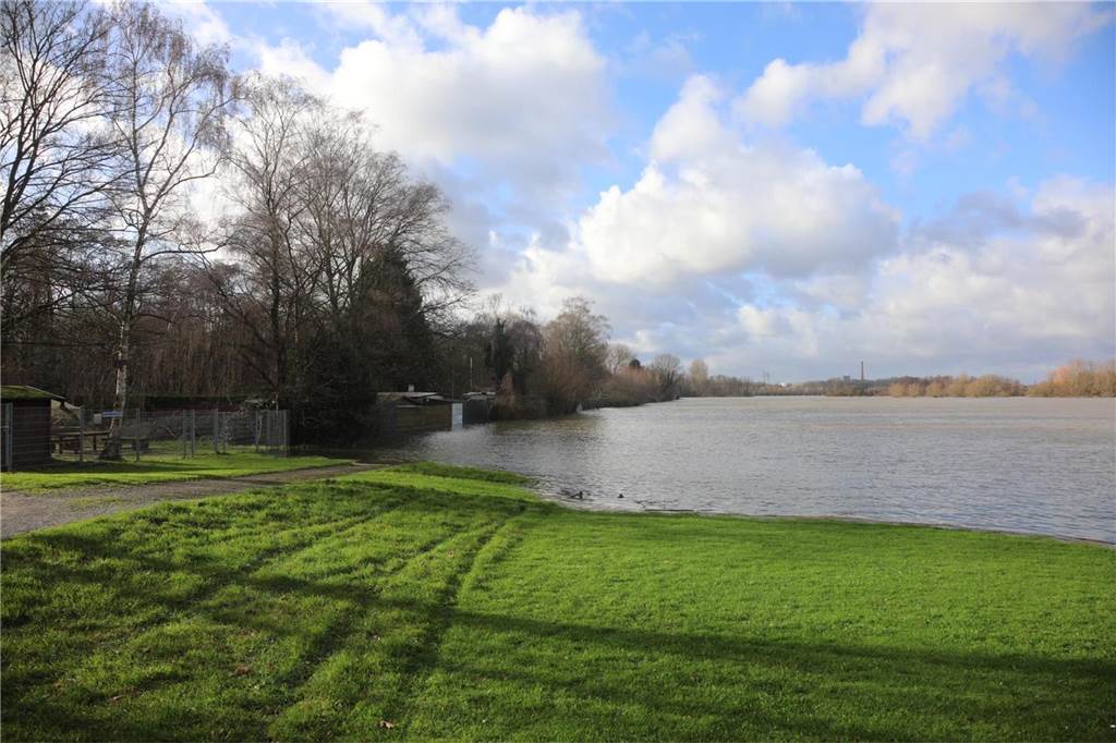Lippe-Hochwasser in Lünen am Segelflugplatz
