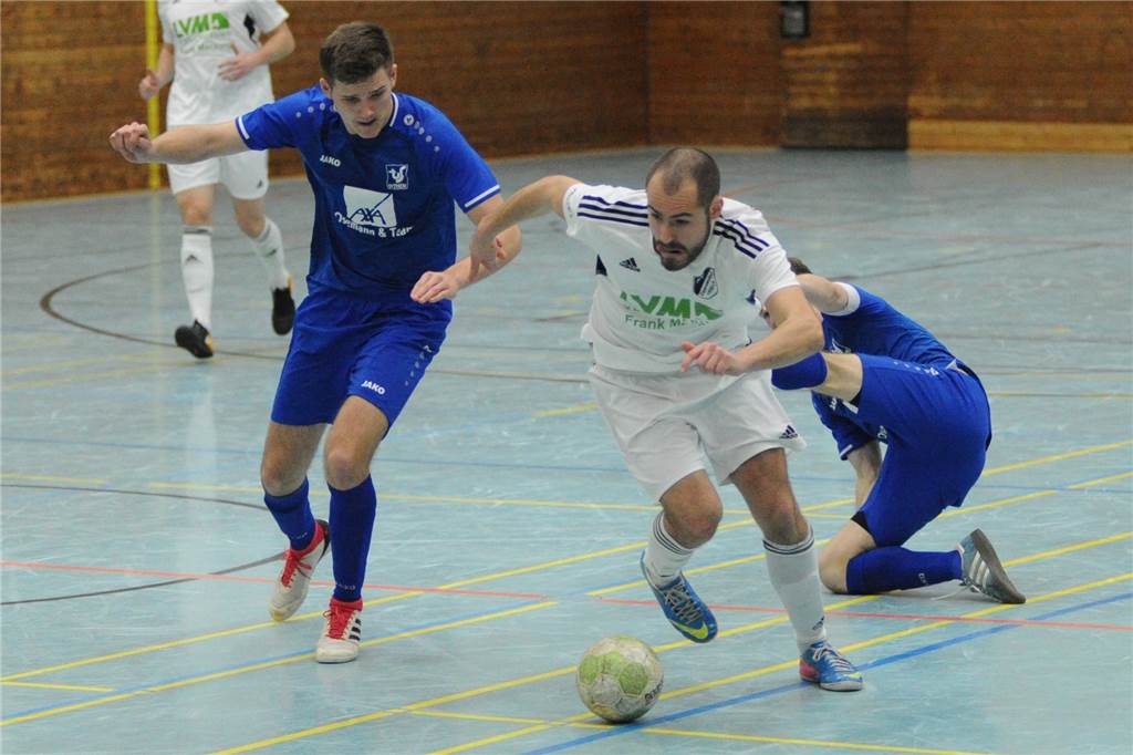 Zwei Torhüter und ein Pechvogel: Unsere Top-Spieler der Halterner Hallen-Stadtmeisterschaft Lippramsdorfs Luca Preuß (r.) war einer der auffälligsten Spieler des Turniers.