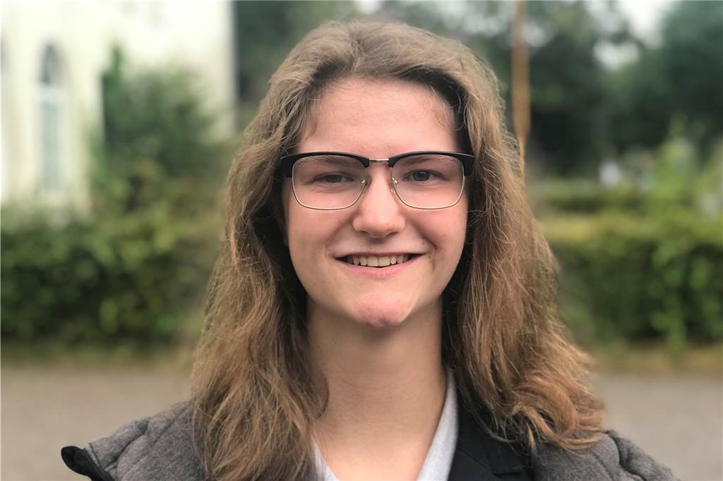 Die Linke hofft in Dorsten auf die jüngste Ratsfraktion aller Zeiten Lisa Ellermann (18) steht auf Platz zwei der Linke-Reserveliste.
