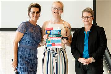 Lisa Schönebeck wurde in Wien mit mit dem ersten Platz im Wettbewerb „Jugend Creativ“ ausgezeichnet.
