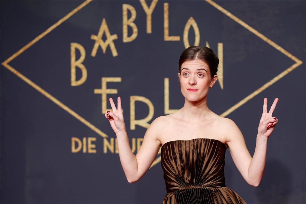 Dreharbeiten am Schloss: Filmstars könnten für Kinofilm nach Nordkirchen kommen Liv Lisa Fries aus „Babylon Berlin“ spielt ebenfalls bei „Felix Krull“ mit.