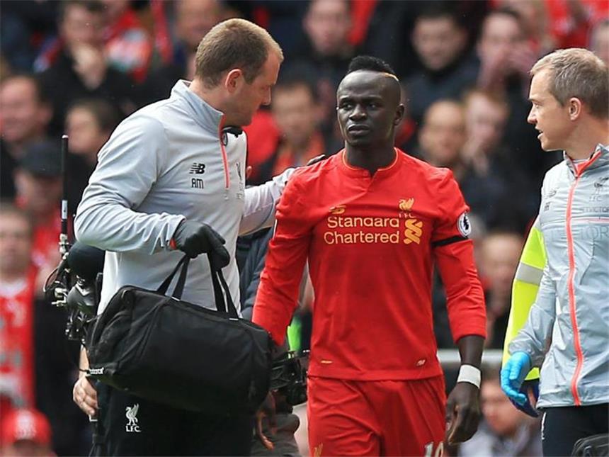 Klopp muss Stürmer Mané im Saisonfinale ersetzen Liverpool-Profi Sadio Mané fällt länger aus. Foto: Peter Byrne