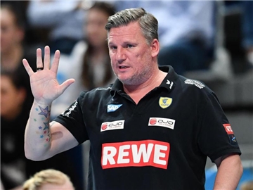Löwen-Trainer Nikolaj Jacobsen und seine Mannschaft besiegten 1898 Stuttgart. Foto: Uwe Anspach