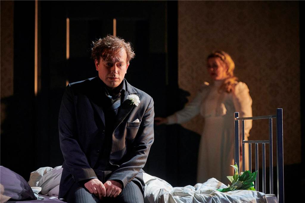 szene aus lohengrin im theater dortmund