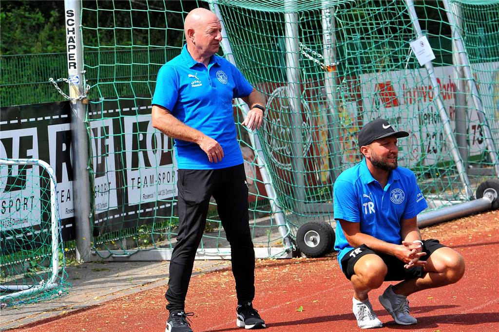 Wer ist der Top-Trainer der Hinrunde? Unsere Hitliste der besten Drei Lothar Huber (li.) und Christoph Pajdzik (VfB Westhofen).