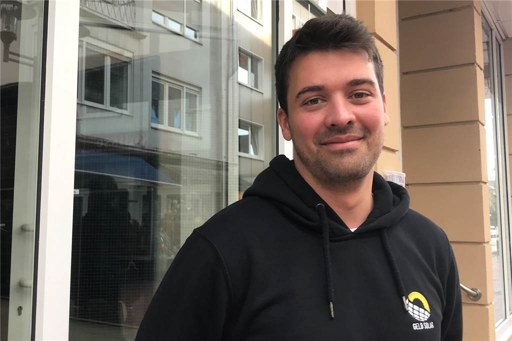 Umfrage bei Fachbetrieben: Was, wenn ich eine Photovoltaik-Anlage möchte? Louis Burmann plant für Gelb-Solar zurzeit viele PV-Anlagen in Castrop-Rauxel.
