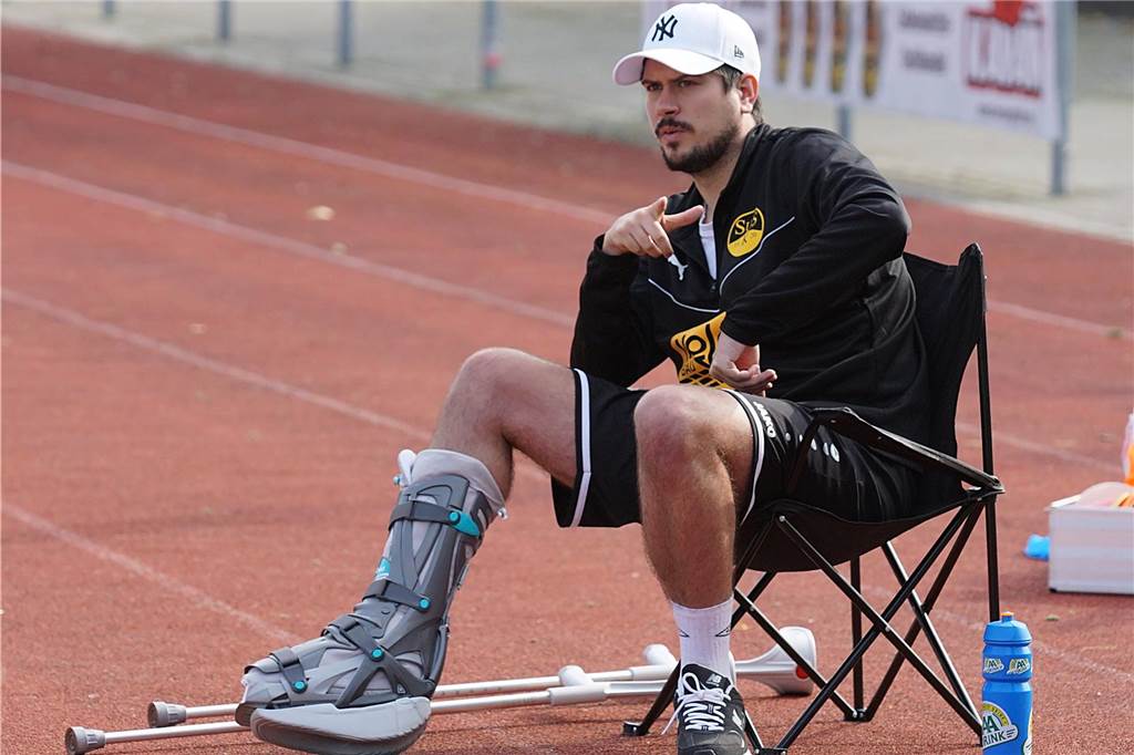 SuS Kaiserau Louis Petersmann heilt noch seinen Achillessehnenriss aus. Der Auftritt seiner U15 wird den Heilungsprozess nicht beschleunigt haben.