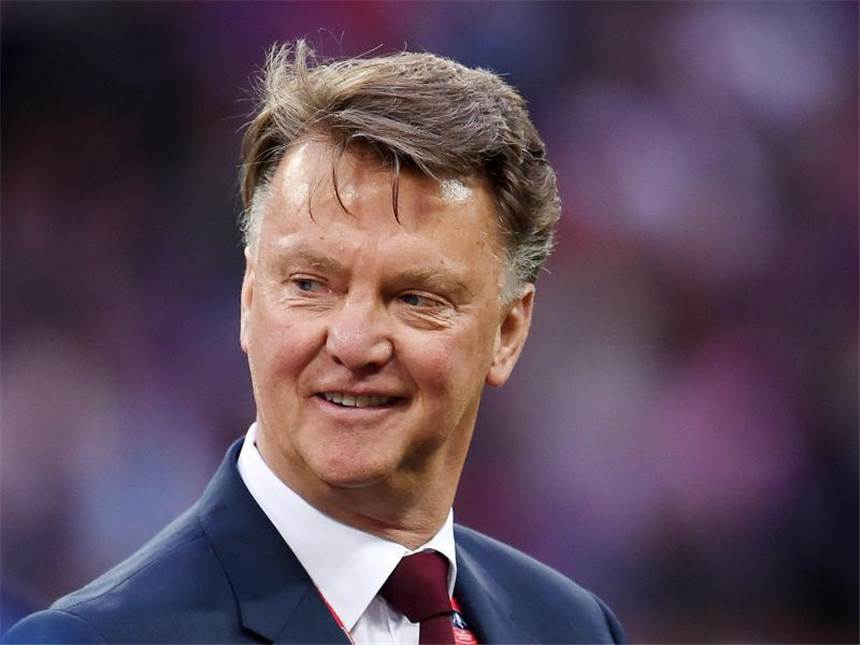 Oranje umgarnt van Gaal - Robben will Mitspracherecht Louis Van Gaal wurde in den Niederlanden zum Heilsbringer auserkoren. Foto: Andy Rain