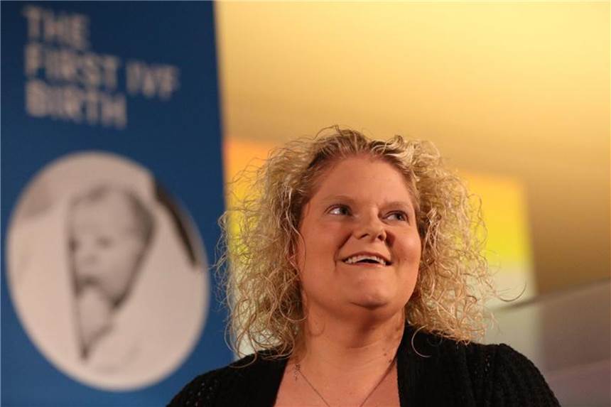 Louise Brown ist der erste durch In-Vitro-Fertilisation gezeugte Mensch. Ihre Geburt vor 40 Jahren war eine medizinische Sensation. Foto: Jonathan Brady/PA Wire
