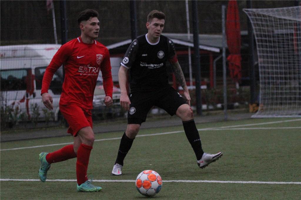 Trainer Axel Schmeing entscheidend an Treffer beteiligt: Lüner SV erholt sich von 1:5-Klatsche Luca Frenzel war einer der Spieler, die über die vollen 90 Minuten zum Einsatz kam.