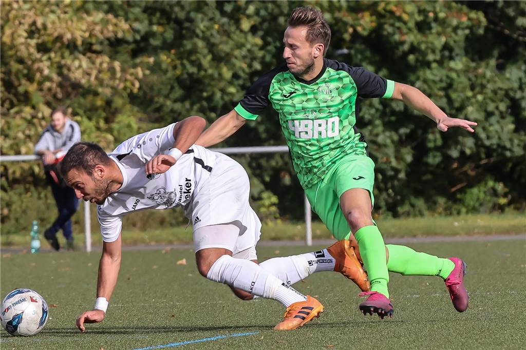 Ex-Westfalenliga-Spieler des FC Nordkirchen macht Tor, das „nicht viele so schießen können“ Luciano Sabellek (l.) kam im Sommer aus der Westfalenliga.