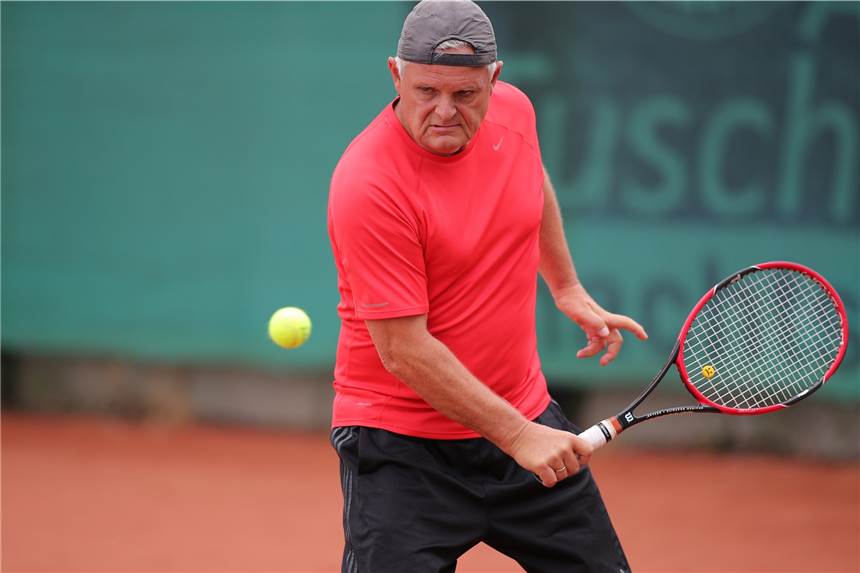 Strenge Auflagen und „Corona-Beauftragter“: Tennisverband hat Vorschläge für Rückkehr auf den Platz Ludger Surholt von der TG Selm - wann geht es für die Tenniscracks zurück auf den Court?