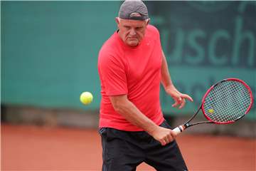 Ludger Surholt von der TG Selm - wann geht es für die Tenniscracks zurück auf den Court?