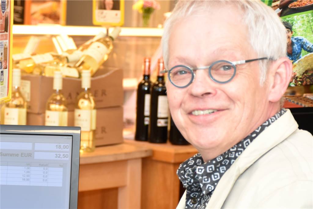 Ludger Vollmer sieht es als seine moralische Verpflichtung, den Bioladen Löwenzahn länger geöffnet zu halten. 