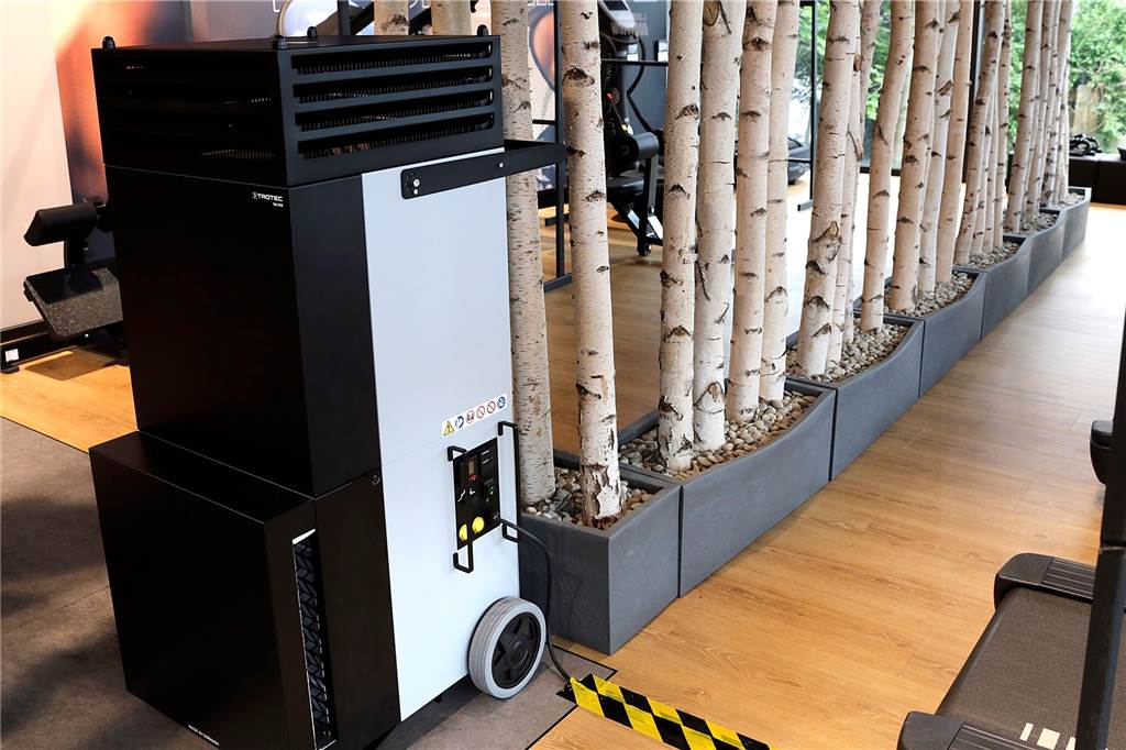 „Wenn wir das früher gewusst hätten, hätten wir das nicht gemacht“ Lüftungsgeräte sollen das Training bei Clever Fit sicherer machen.