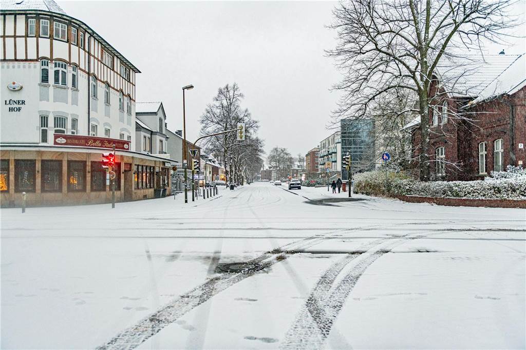 Lünen versank am Sonntagmorgen im Schnee.