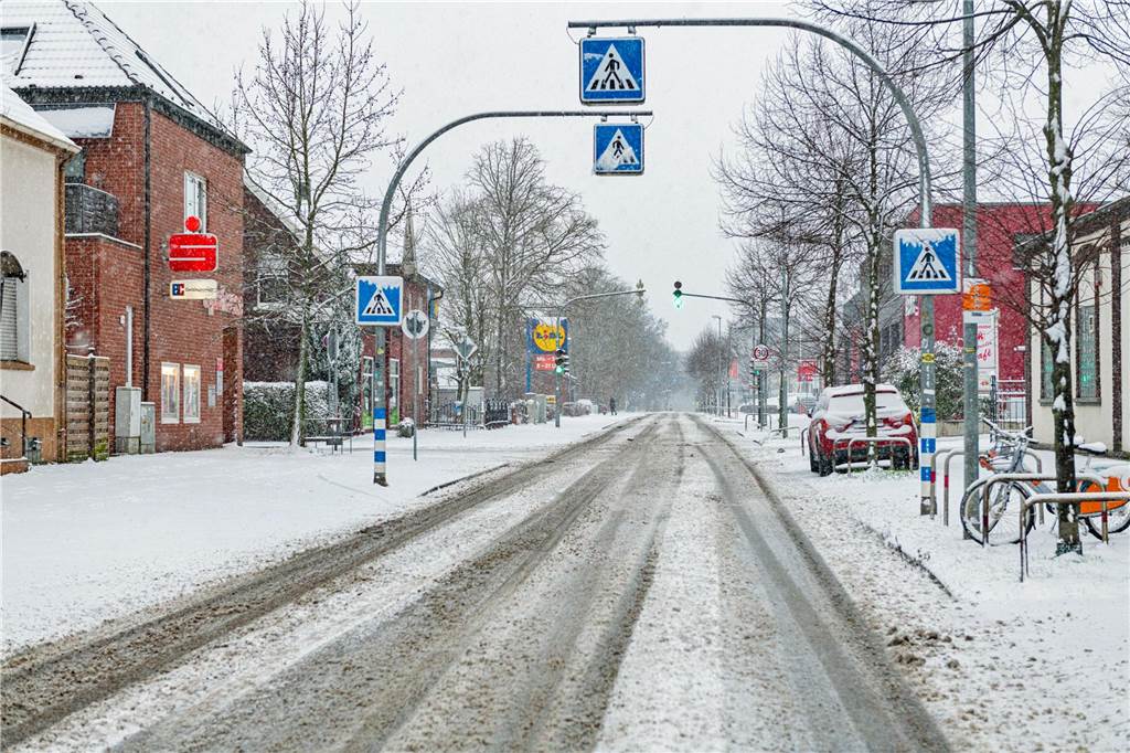 Lünen versank am Sonntagmorgen im Schnee.