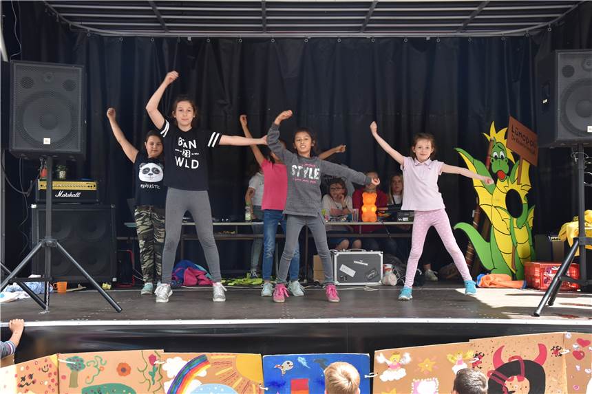 Anmeldung ab sofort: Lünen bietet Programm für die Sommerferien an Lünopoli wird es in den Sommerferien zwar nicht geben - die Stadt Lünen bietet zusammen mit Kooperationspartnern trotzdem viele Workshops zum Beispiel aus den Bereichen Kultur und Sport an.