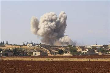Luftangriff der syrischen Regierung bei Idlib. Foto: Syrian Civil Defense White Helmets
