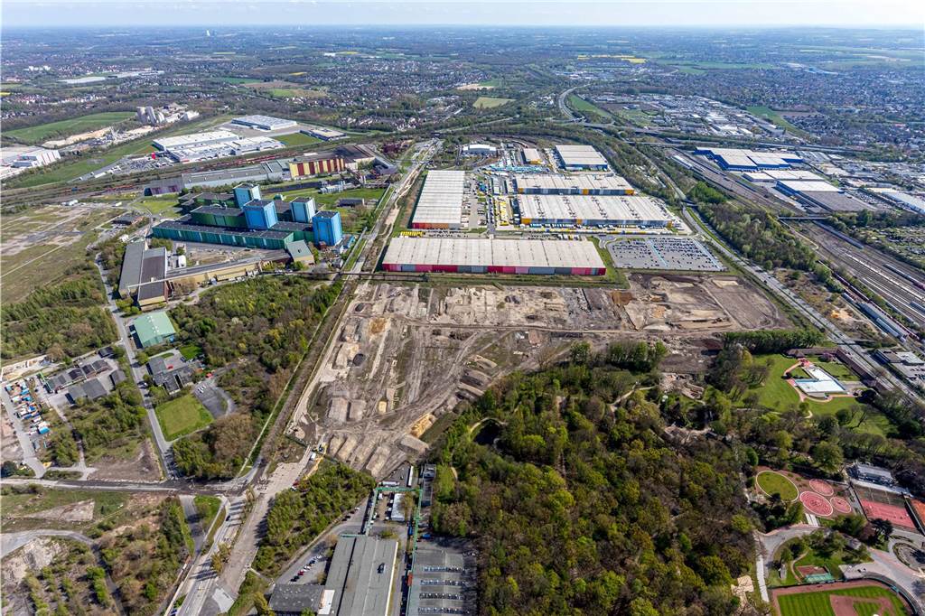 Stahlarbeiter von Thyssen-Krupp streiken spontan: Standort in Gefahr Luftbild der Westfalenhütte am Standort von Thyssenkrupp Steel Europe in Dortmund.