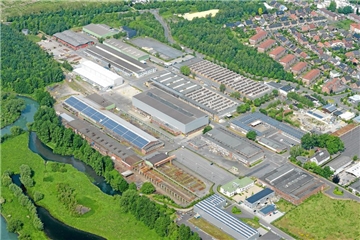 Luftbilder Oskar Neubauer im Mai 2016, Firma Caterpillar
ACHTUNG: Bilder nicht per Mail weitergeben, sondern an Oskar verweisen (wg. Honorar)