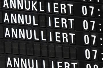 Lufthansa kündigte wegen eines Warnstreiks der Dienstleistungsgewerkschaft Verdi Flugausfälle an. Betroffene Kunden können ihr Ticket zurückgeben. Foto: Henning Kaiser
