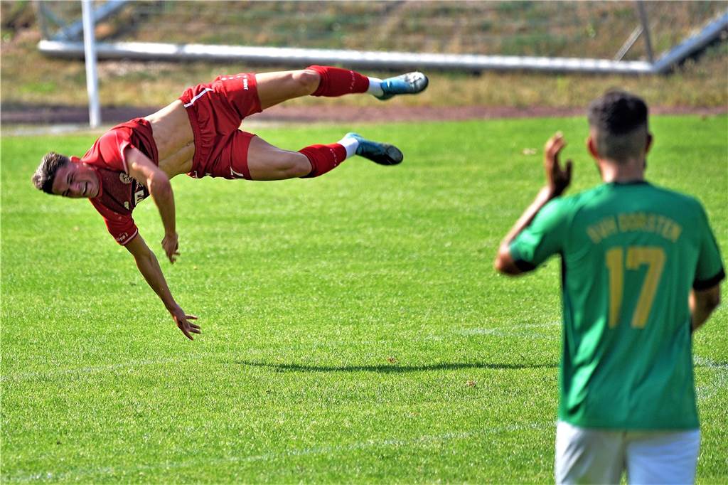 SV Schermbeck II in Schlagdistanz zum Spitzenduo Luis Güney beim Freundensprung