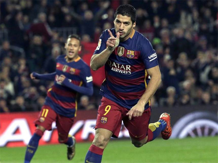 Hohe Siege für Atletico, Barça und Real Luis Suarez erzielte beim 6:0-Erfolg über Athletic Bilbao einen Dreierpack. Foto: Alberto Estevez