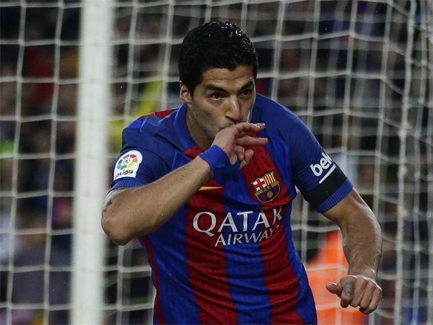 FC Barcelona gewinnt gegen Espanyol - Real schlägt Valencia Luis Suarez schoss den FC Barcelona mit zwei Toren zum Sieg über Espanyol. Foto: Manu Fernandez/Archiv