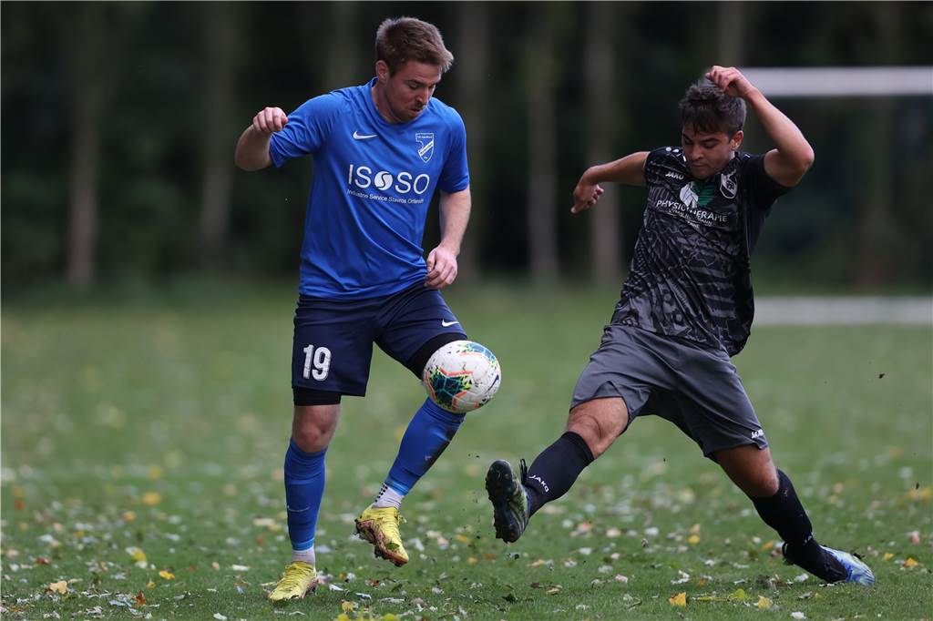 Mark Hilgert verpasst Lucky Punch gegen den PSV Bork: „Einige wollten schon jubeln“ Lukas Goetz (l.) hätte Mark Hilgert beinahe seinen zweiten Treffer aufgelegt.