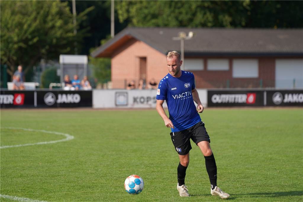 Neuer Trainer steht fest: TuS Haltern präsentiert Nachfolger von Timo Ostdorf Lukas Große-Puppendahl kam im Sommer als Spieler zum TuS Haltern am See und übernimmt nun das Amt des Cheftrainers.