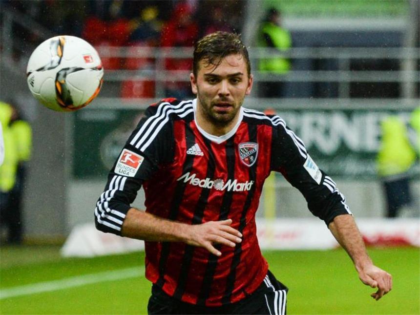 VfL Bochum verpflichtet Lukas Hinterseer Lukas Hinterseer wechselt von Ingolstadt zum VfL Bochum.