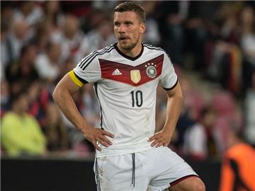 Lukas Podolski fehlen noch 26 Länderspiele bis zum Rekordnationalspieler. Foto: Maja Hitij
