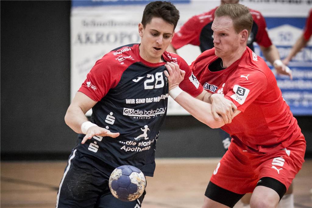 „Ich habe viel gespielt, da kann ich mich nicht beschweren“ Lukas Schulte-Lünzum im Duell mit David Spiekermann von der Ahlener SG