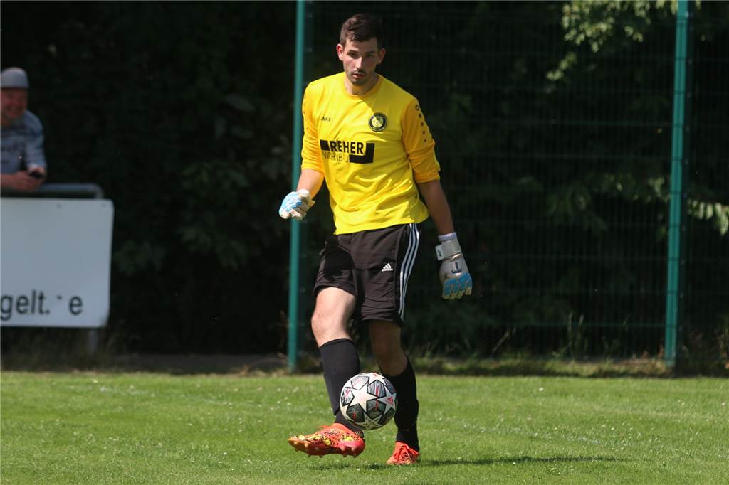 Die Top-5-Torhüter der Hinrunde: Wer war sicherer Rückhalt seiner Mannschaft? Lukas Schulze Kersting steigerte sich ebenso wie der SC Capelle zum Ende der Hinrunde.