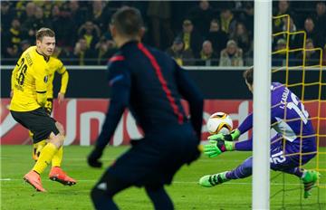 Lukasz Piszczek (l.) erzielt den BVB-Führungstreffer gegen Porto.
