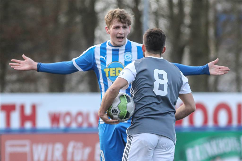 Westfalia Wickede holt Talent, das kurz vor der Unterschrift in Brackel war Luke Newman (li.) wechselt vom FC Brünninghausen zu Westfalia Wickede und soll, wenn es nach Wickedes Sportlichem Leiter Daniel Dukic geht, für „ordentlich Krawall“ sorgen.