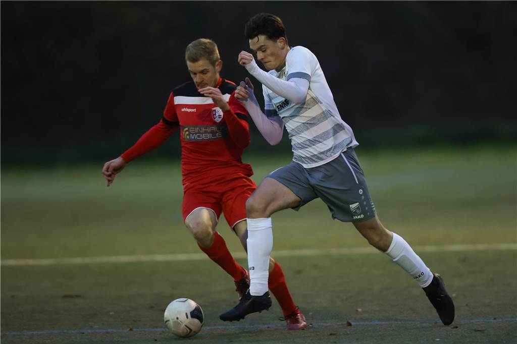 Lutz Schaemann nutzt seine Chance beim FC Nordkirchen Lutz Schaemann (r.) spielte beim FC Nordkirchen seine erste Hinrunde unter Trainer Mario Plechaty.