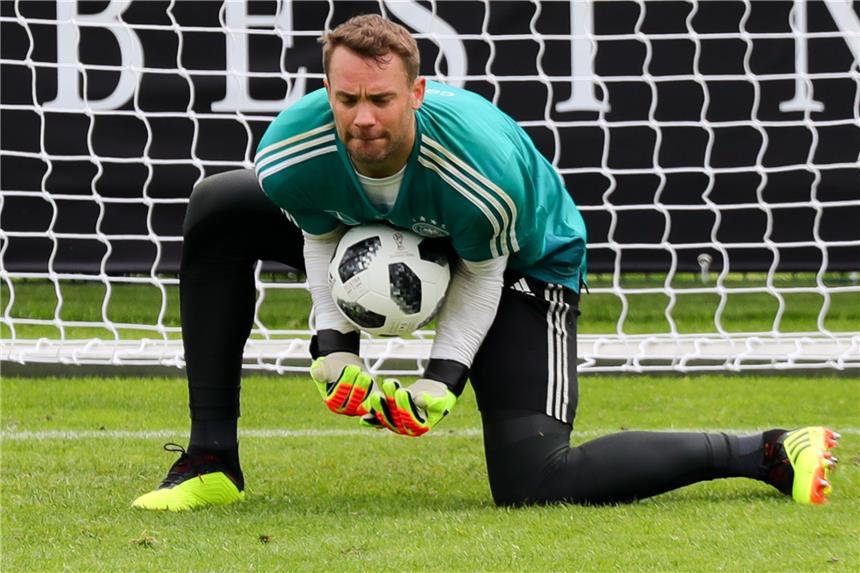 Bundestrainer gibt Nummer-1-Garantie für Neuer Macht Fortschritte: Manuel Neuer,