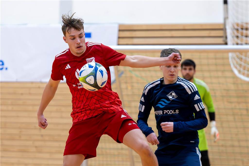 Junges Kreisliga-Talent beeindruckt: A-Junior mischte selbstbewusst im Seniorenteam mit Sölderholz-Fans bejubeln einen Treffer von Marvin König.