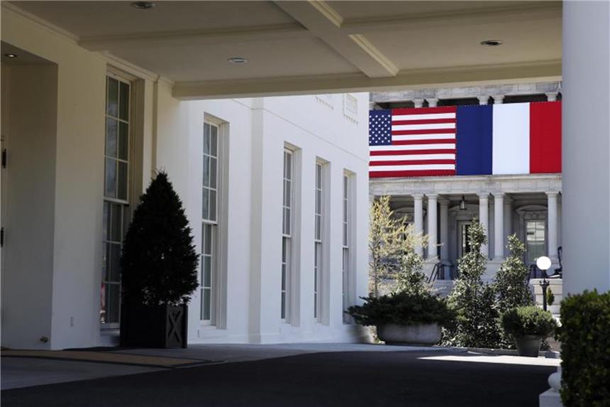 Macron bei Trump: Umgang mit dem Iran langfristig regeln Macron besucht Washington anlässlich des 250-jährigen bestehens der Beziehungen zwischen Frankreich und den USA. Foto: Alex Brandon/AP