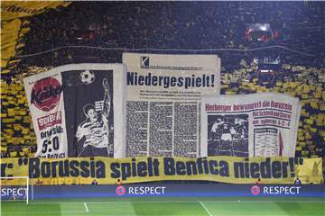 März 2017: Die BVB-Fans erinnern mit einer Choreo an das Jahrhundertspiel gegen Benfica.