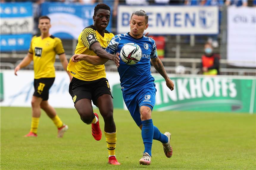 Magdeburgs Atik zaubert gegen BVB-U23 und schießt Wahnsinns-Freistoßtor Magedburgs Baris Atik (r.) war am Samstag im Spiel gegen die BVB-U23 der überragende Mann.