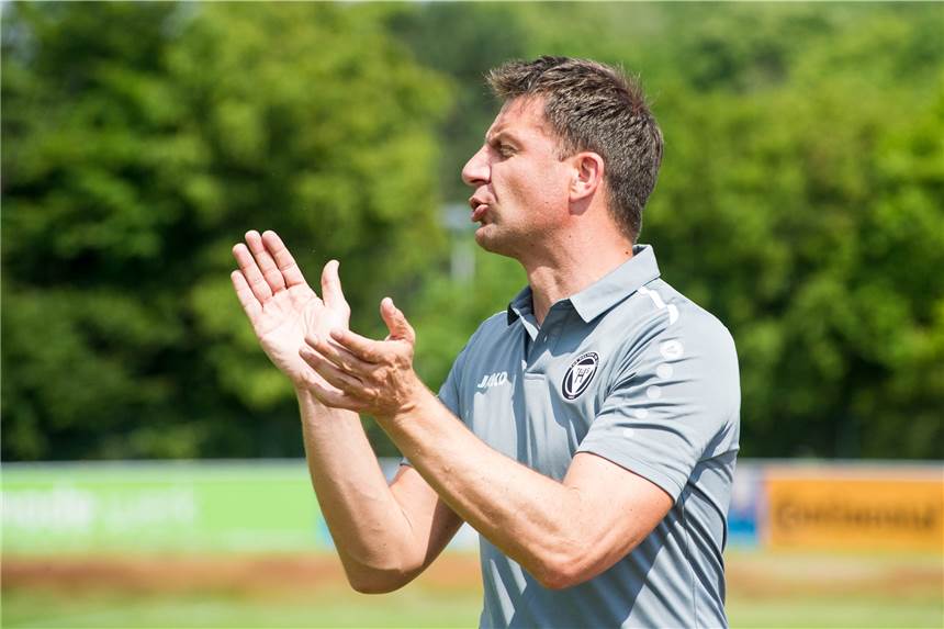 Erstmals äußert sich Magnus Niemöller zu seinem Aus beim TuS Haltern Magnus Niemöller führte den TuS Haltern am See von der Westfalenliga bis in die Regionalliga, ehe er durch den bisherigen U23-Trainer Timo Ostdorf ausgetauscht wurde.