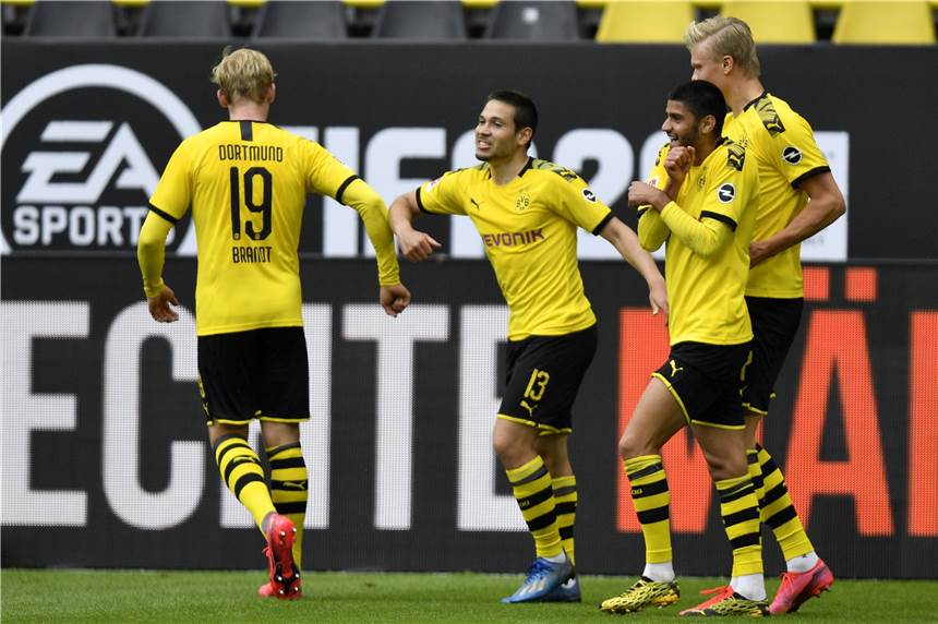 Saisonaus! Nächster BVB-Profi ist verletzt: Dahoud fällt lange aus Mahmoud Dahoud (2.v.r.) wird dem BVB lange fehlen.