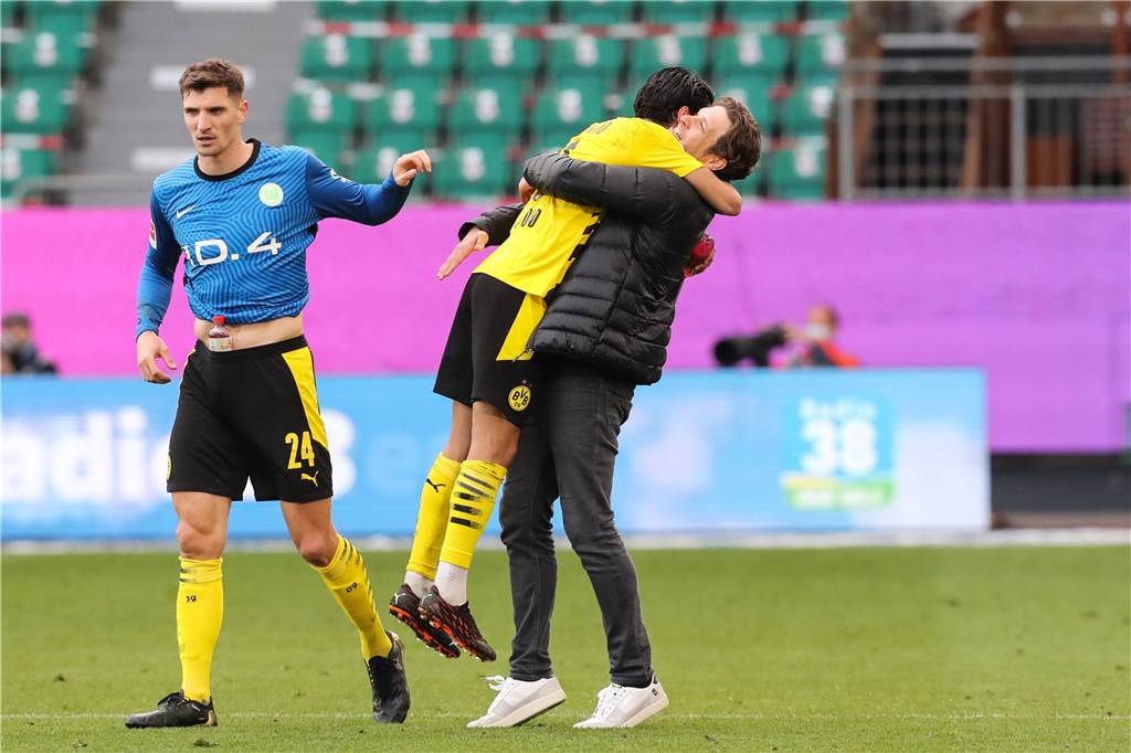 BVB-Aufsteiger Dahoud im Exklusiv-Interview: „Edin hat mir eine ehrliche Chance gegeben“ Mahmoud Dahoud (l.) sagt über Edin Terzic: „Er hat mir eine ehrliche Chance gegeben.“