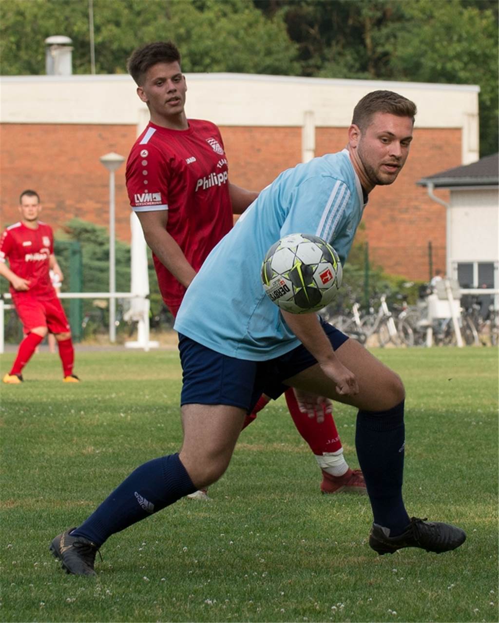 „Das war´s erst mal mit Fußball“: Flaesheimer (22) zieht einen Schlussstrich Maik Knoblich (h.) hat sich erneut schwerer verletzt.