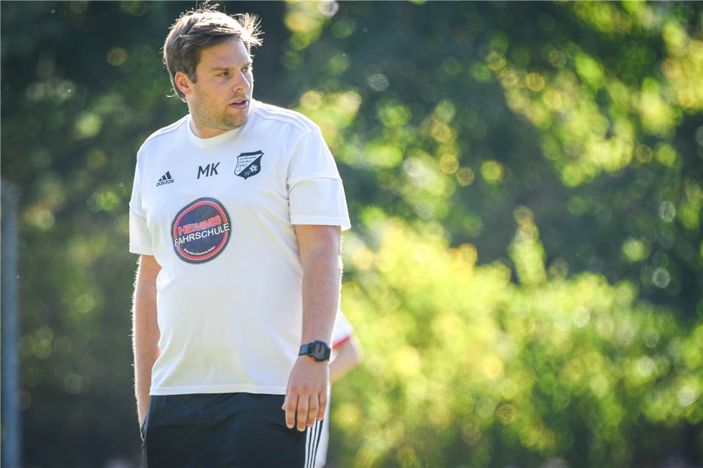 Dortmunder Kreisligist wollte vor der Saison oben mitspielen und steckt jetzt im Abstiegskampf Maik Kortzak ist Trainer der Sportfreunde Sölderholz.